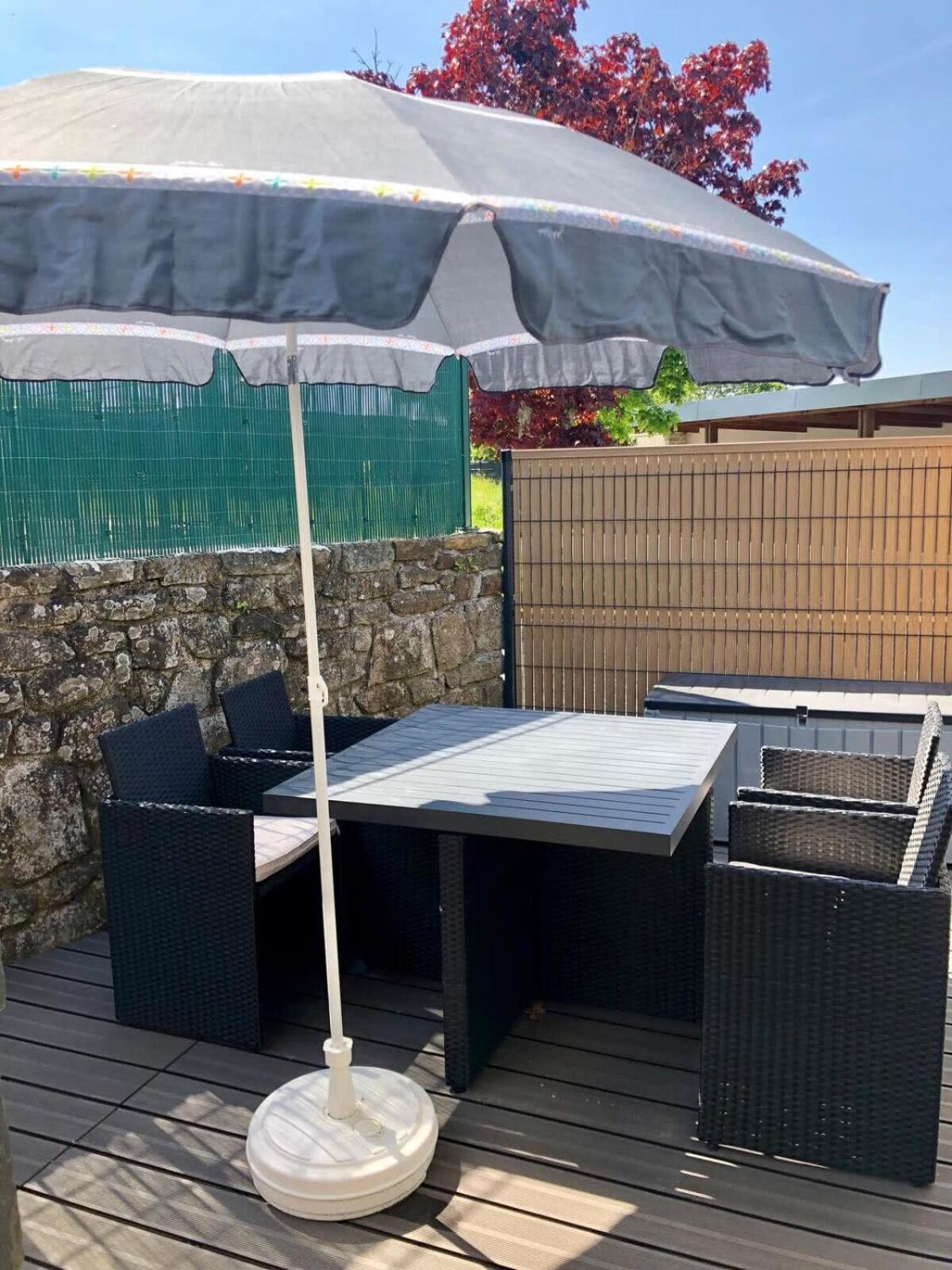 Jolie Maisonnette Cosy Bord De Mer Terrasse Guidel Exterior foto